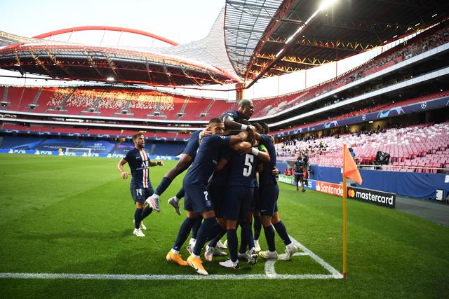 曼联没与任何球员签降级降薪条款 但签了欧冠奖金